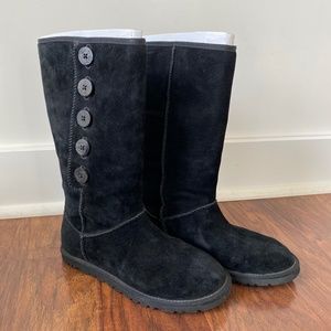 UGG Button Boots 3387 Size 6 Black Suede Signature Lining